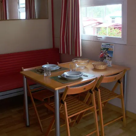 Camping Parque De Campismo Orbitur