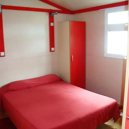 Camping Parque De Campismo Orbitur